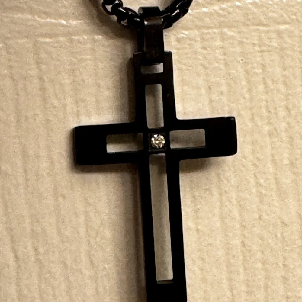 NEW BLACK CROSS PENDANT‎ NECKLACE